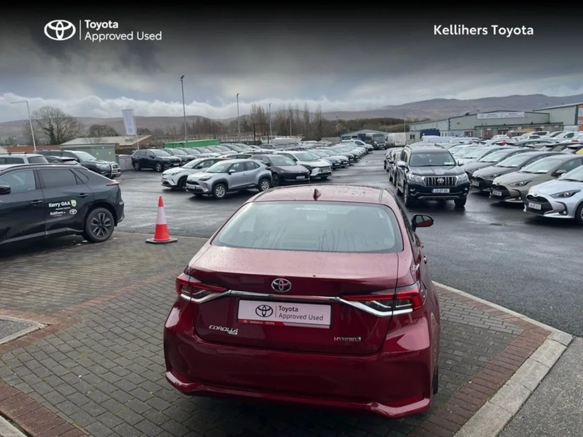 Toyota Corolla COROLLA HYBRID LUNA SAL - Image 4