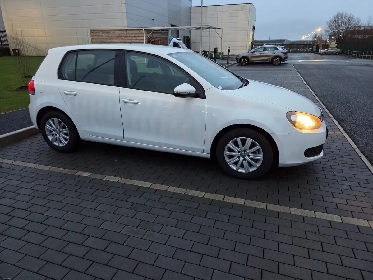 🔥 2012 VW Golf 1.2 Auto with car play Low Miles🔥 - Image 2