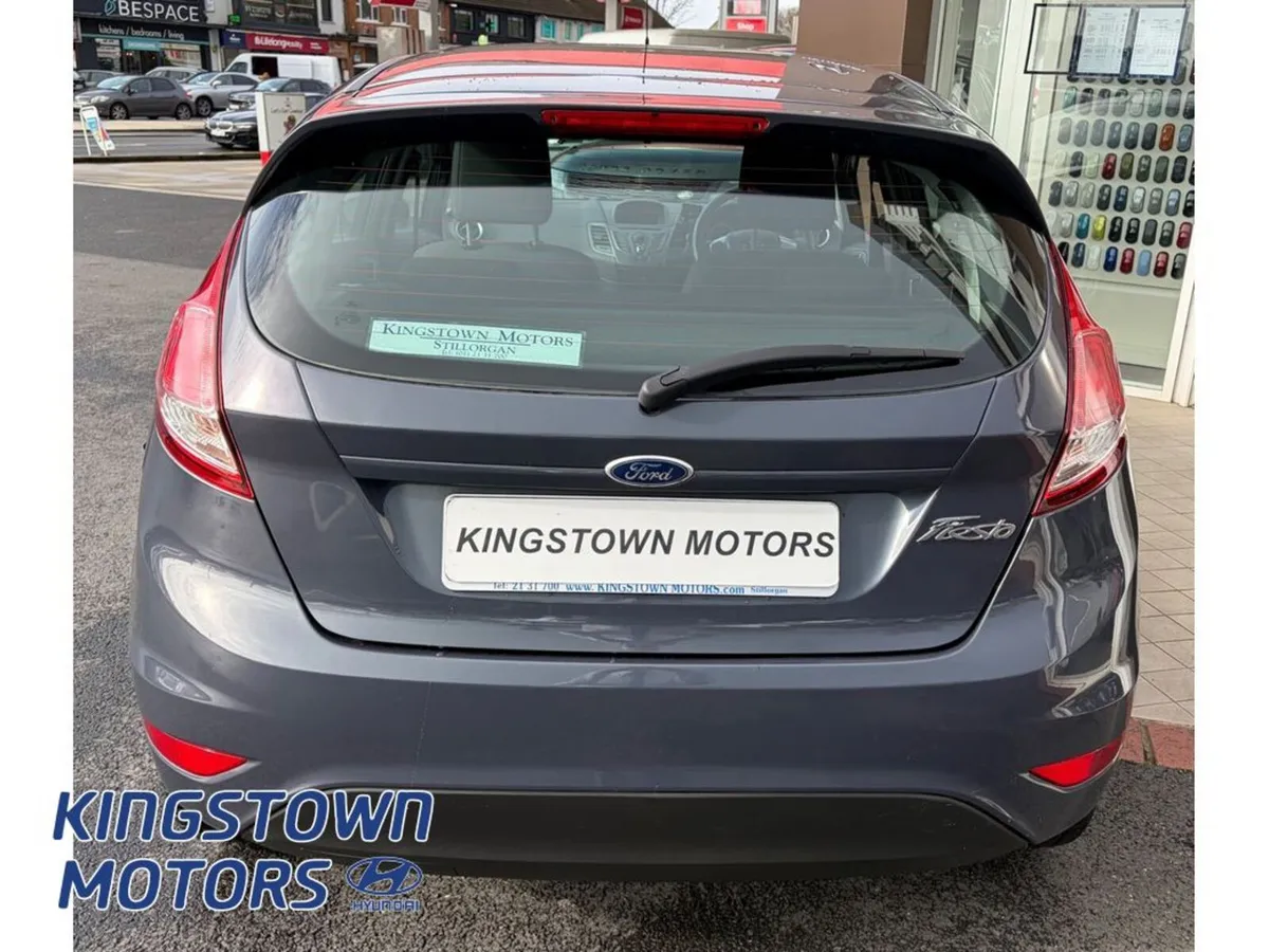 Ford Fiesta Zetec 1.25 60PS M5 4DR - Image 4