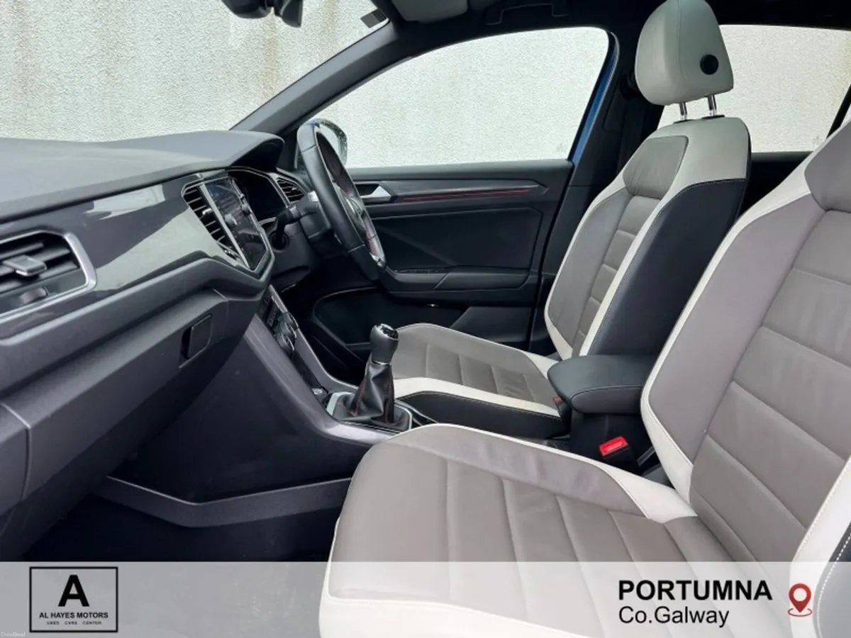 Volkswagen T-Roc 2.0 TDI 150bhp Sport - Image 3