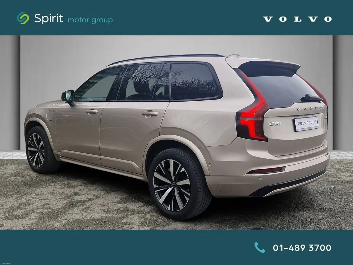 Volvo XC90 T8 Plug In Hybrid, AWD, Plus (Dark Them - Image 3