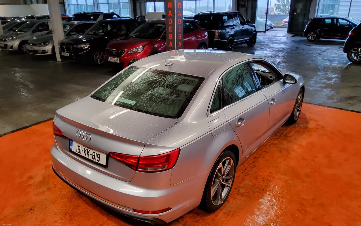 Audi A4 2019 - Image 3