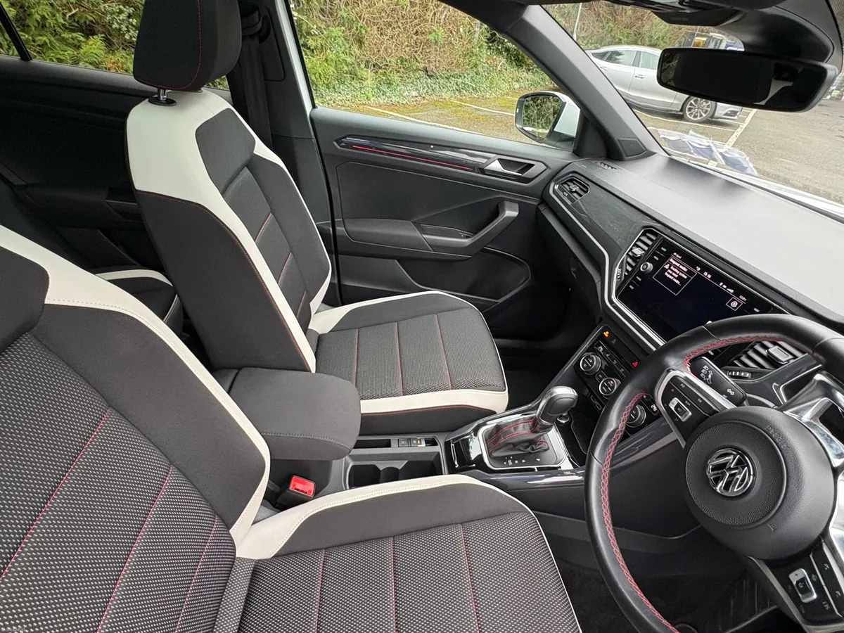 Volkswagen T-ROC - Image 3