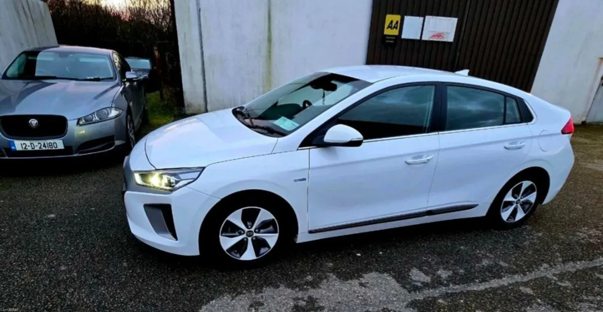 2018 Hyundai ioniq ev Automatic - Image 3