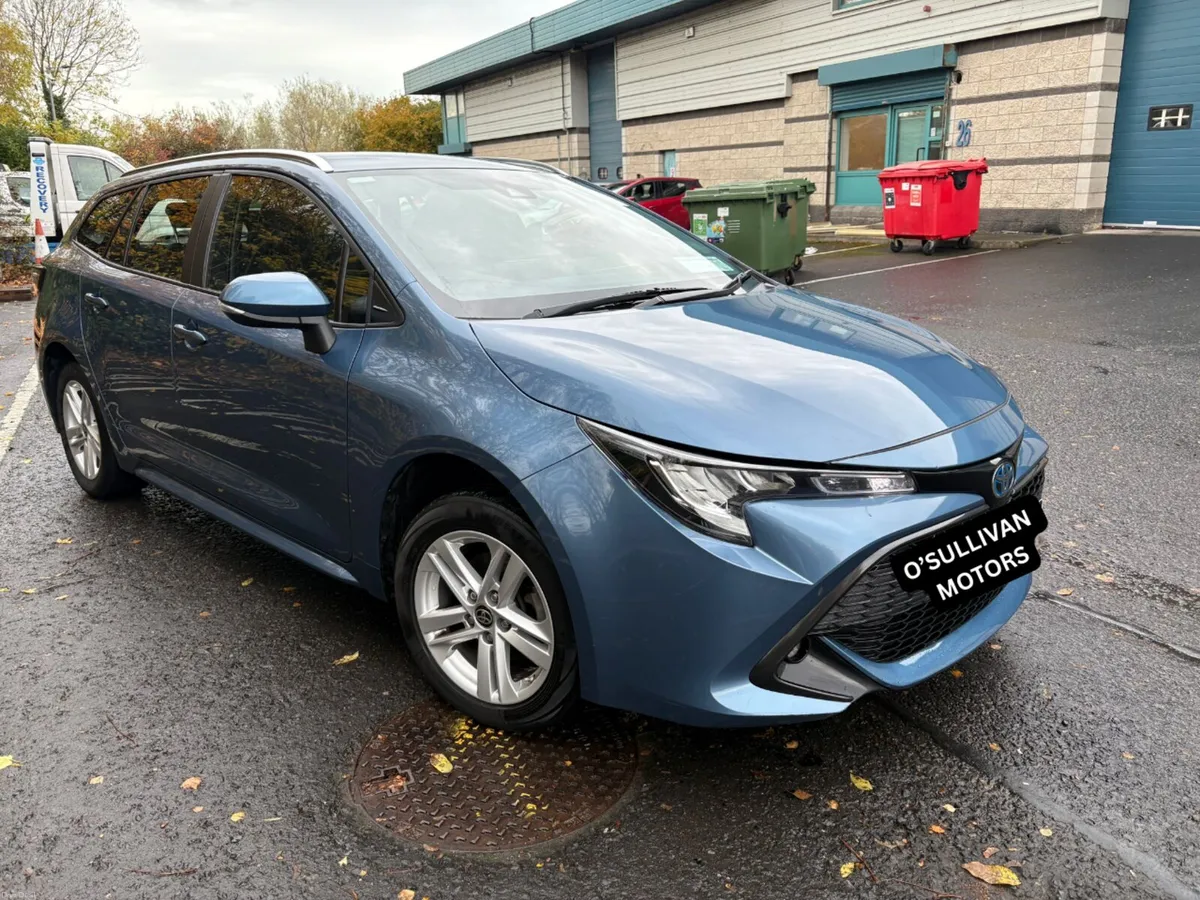 TOYOTA COROLLA/2022/IRISH CAR / 1.8 PETROL HYBRID - Image 4