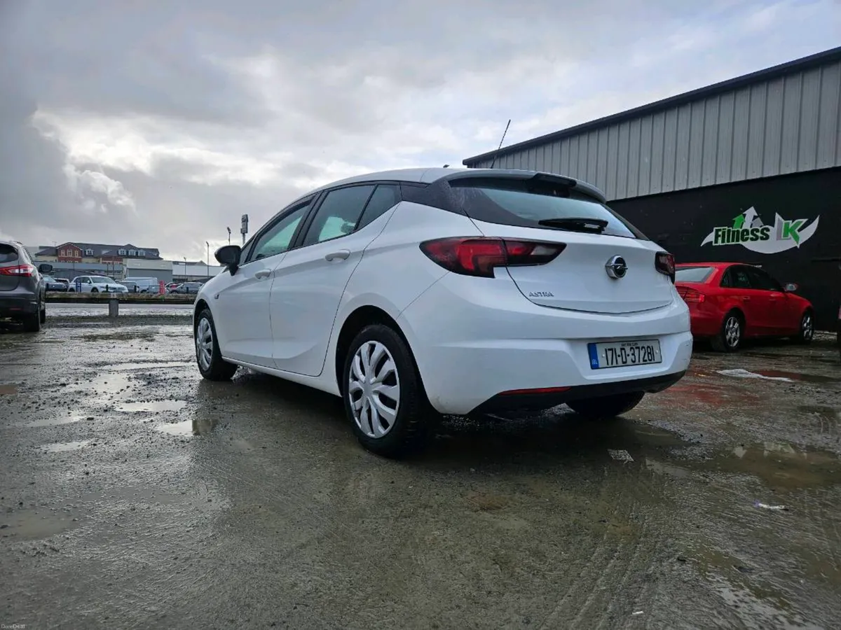 2017 Opel Astra 1.4 - Image 4