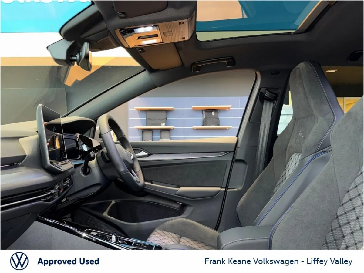 Volkswagen Golf RLINE 2.0TDI DSG 150BHP (Sunroof, - Image 4