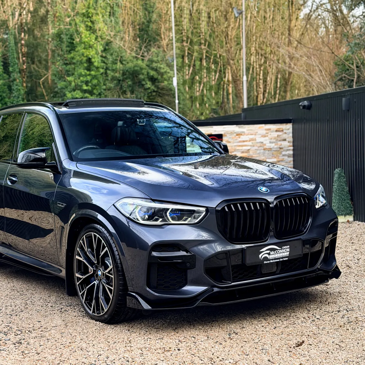 2022 (221)  BMW X5 45E MSPORT PRO EDITON 390BHP - Image 2