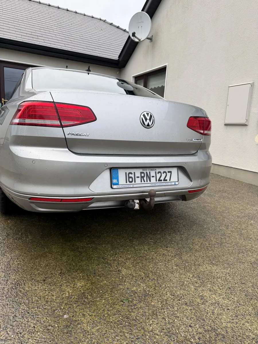 Volkswagen Passat 2016 - Image 4