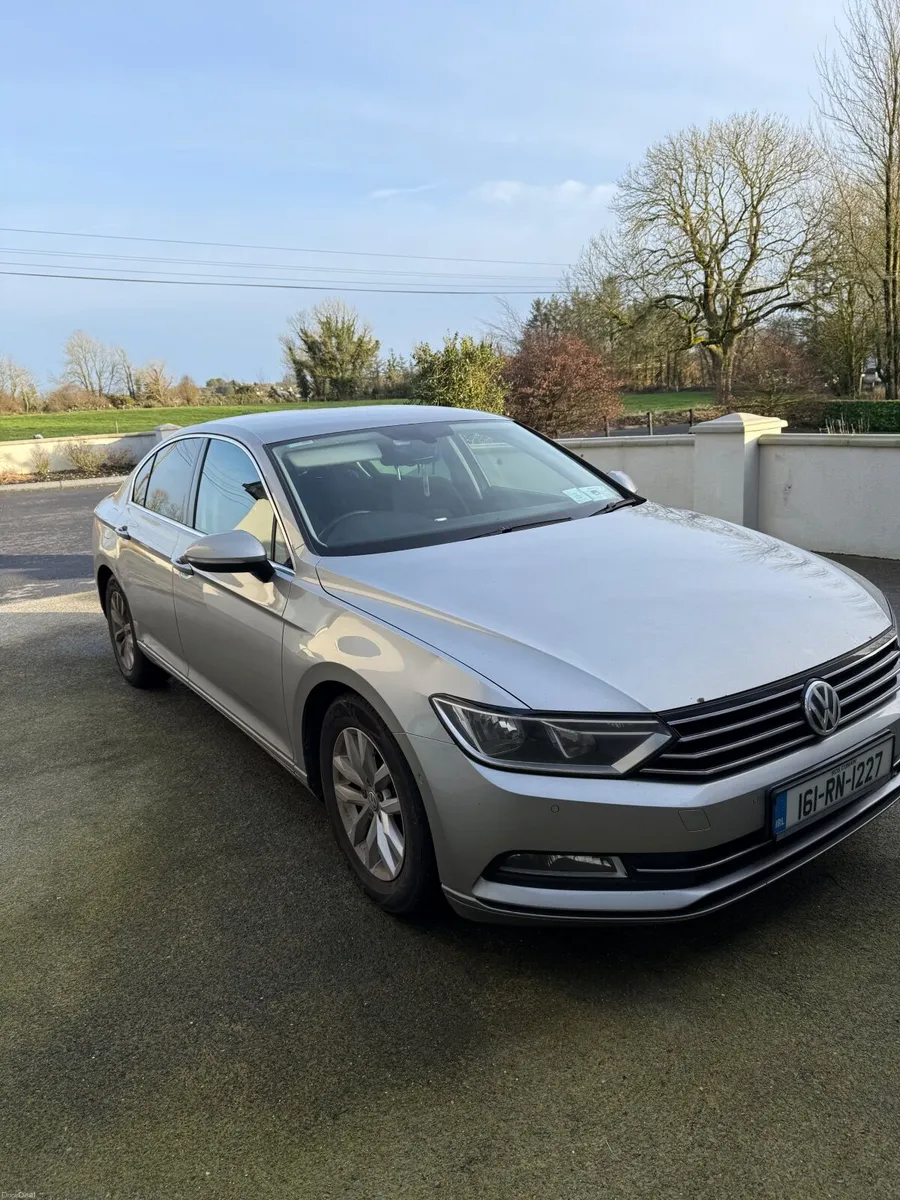 Volkswagen Passat 2016 - Image 3