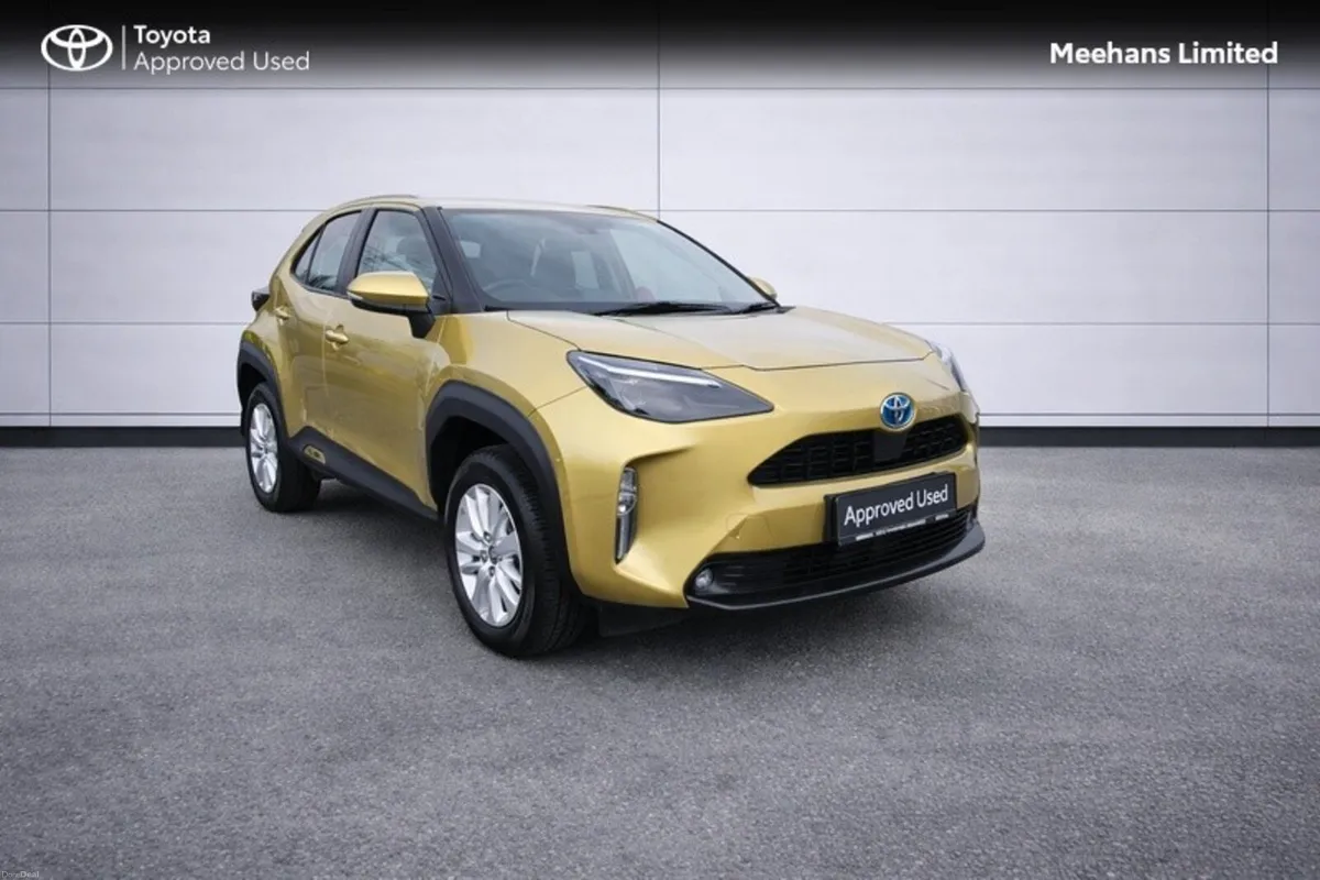 Toyota Yaris Cross YARIS CROSS LUNA - Image 1