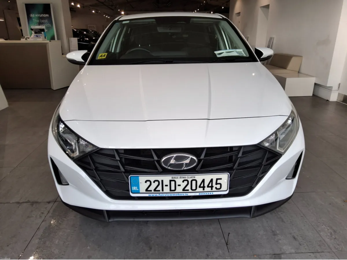 Hyundai i20 DELUXE PLUS 1.2 Petrol - Only 14,000 K - Image 4