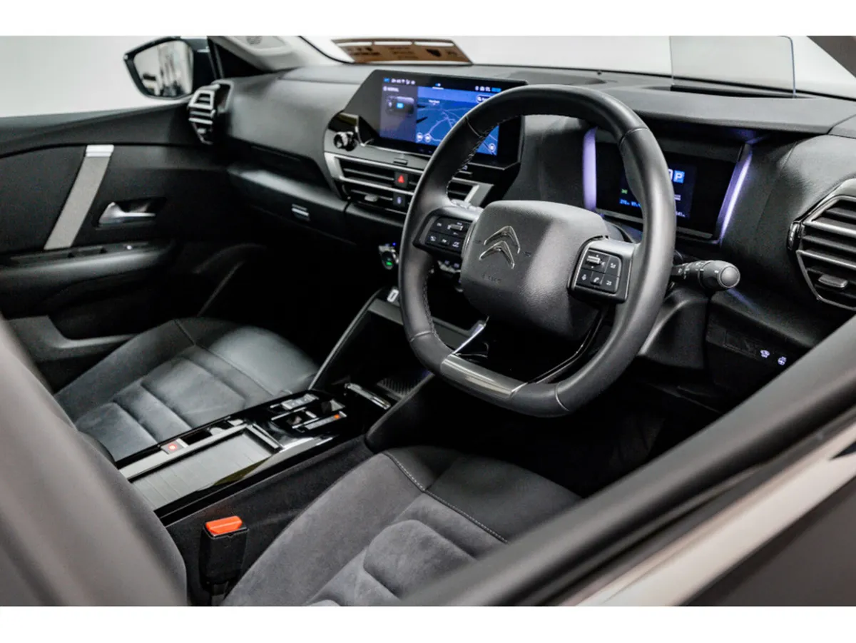 Citroen C4 ë-Series 50kWh Auto 136HP - Image 2