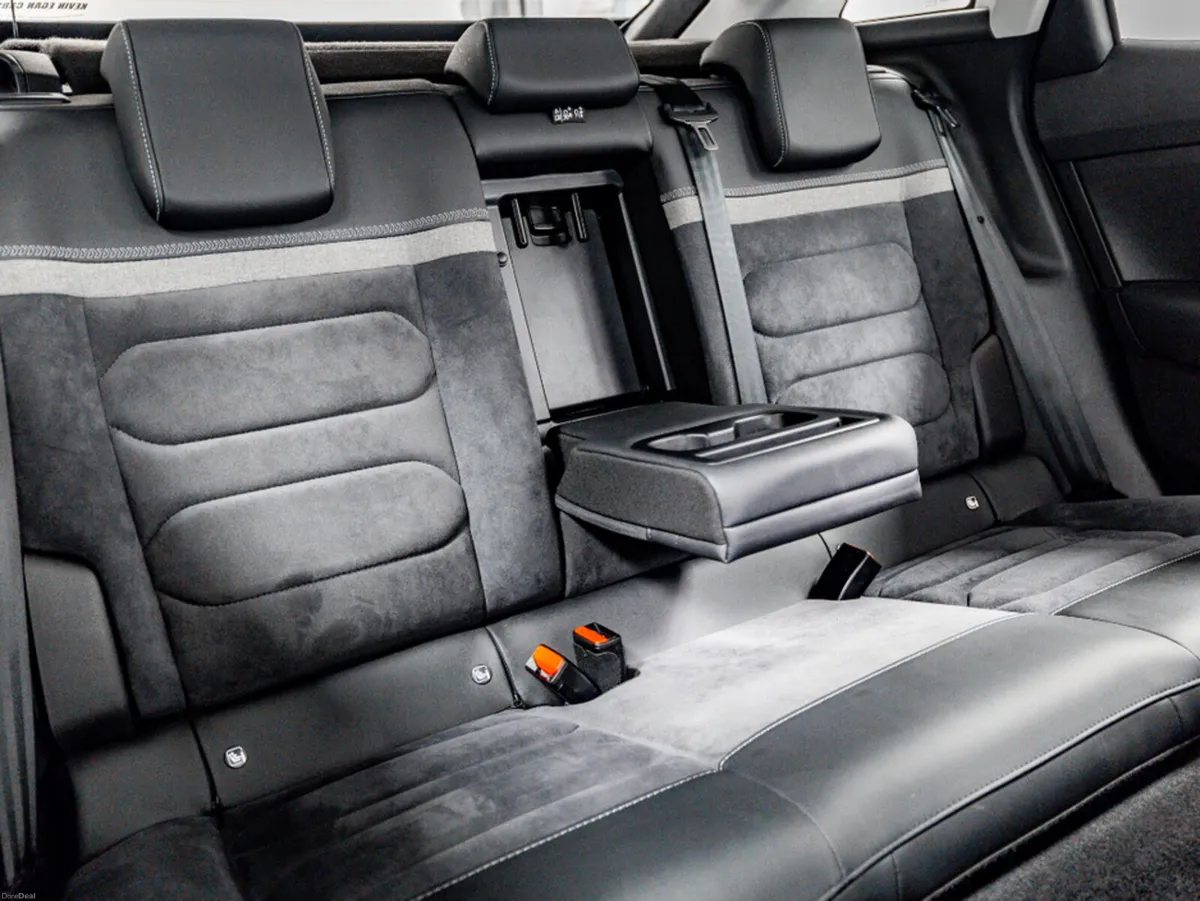 Citroen C4 ë-Series 50kWh Auto 136HP - Image 4