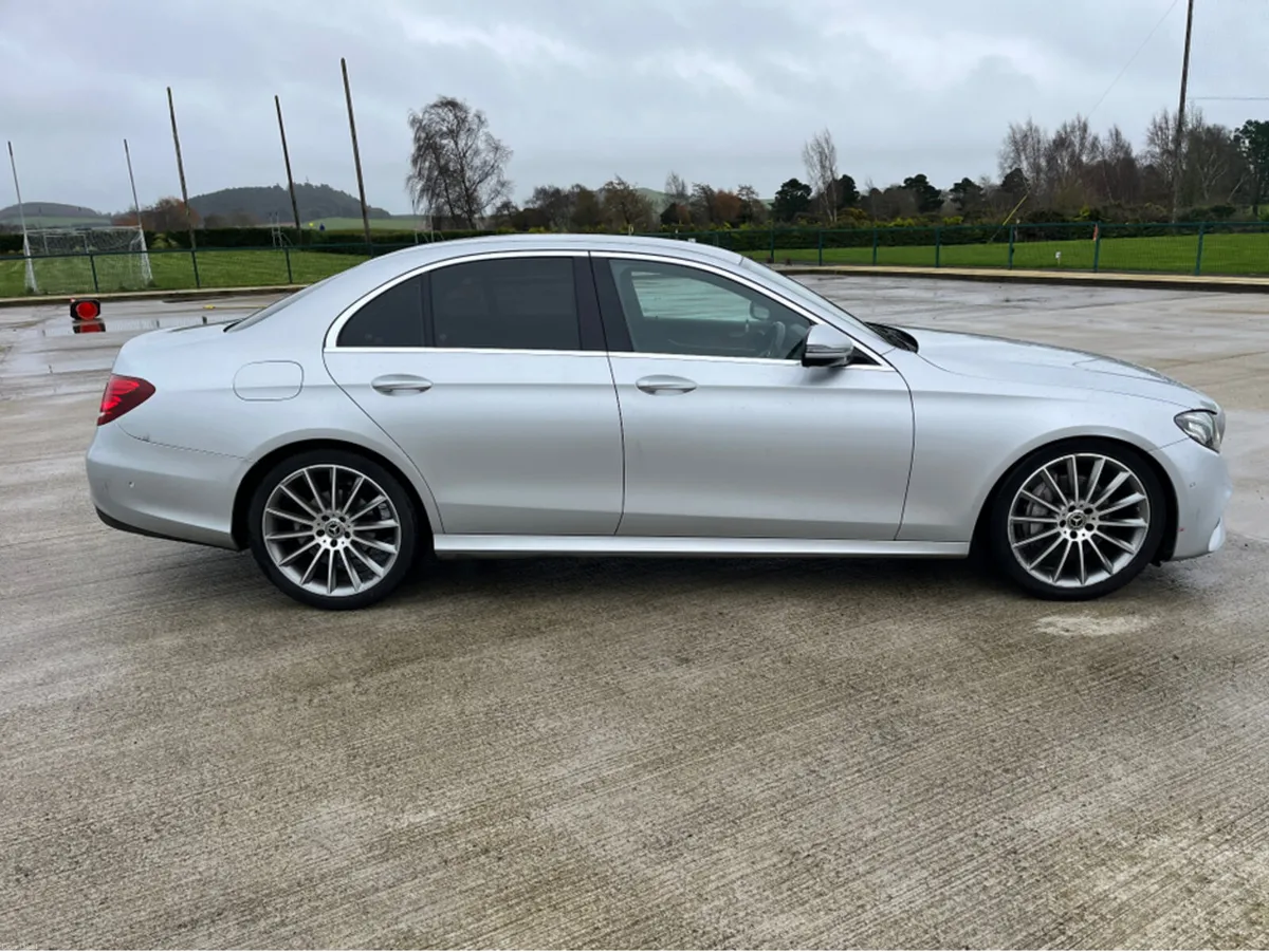 Mercedes-Benz E-Class D SERIES 4DR AUTO - Image 3
