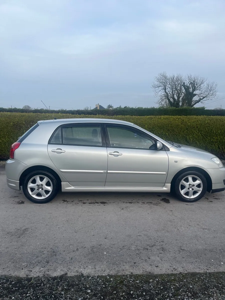 Toyota Corolla - Image 4