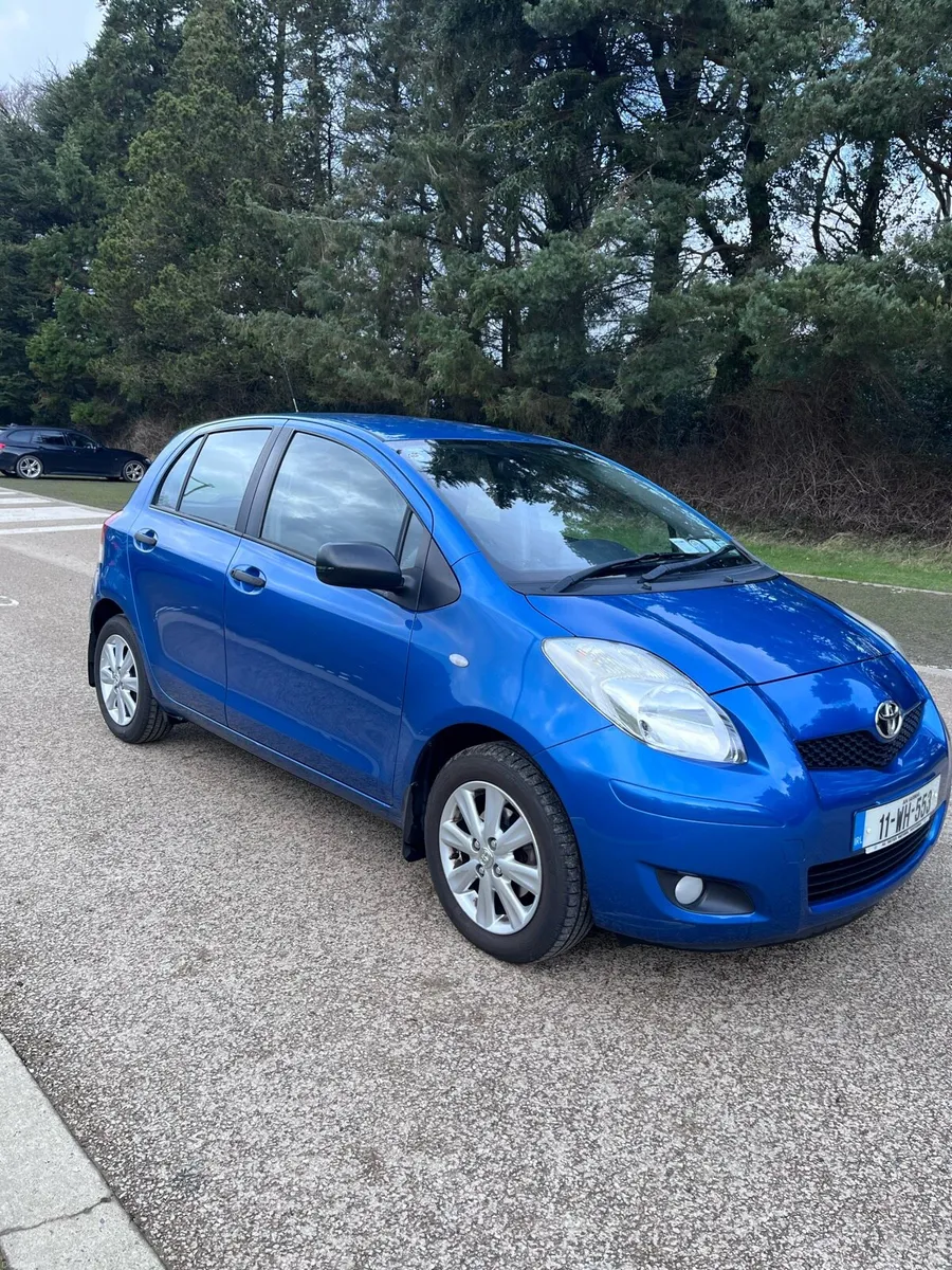Toyota Yaris Sport 1.33L 2011 - Image 1