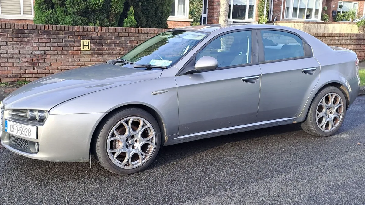 Alfa Romeo 159 2009 - Image 4