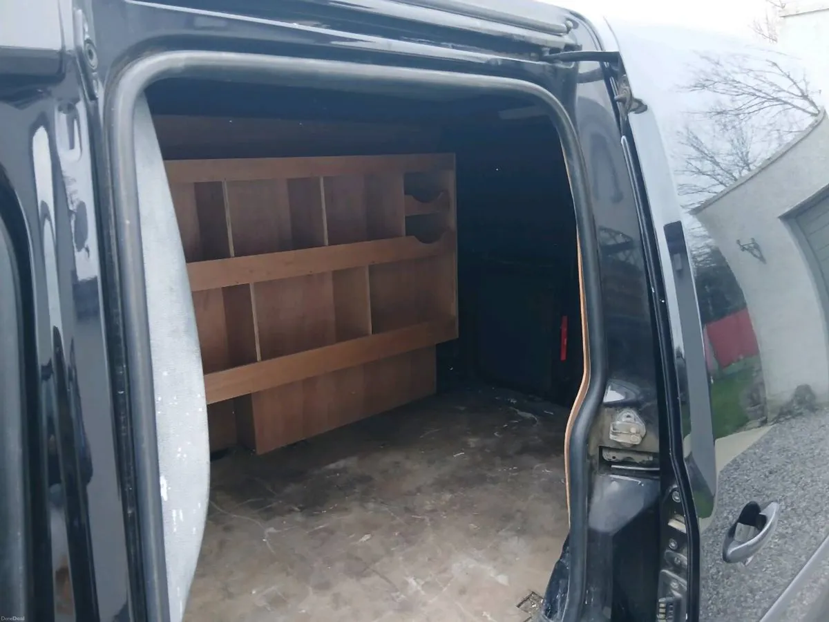 Volkswagen Caddy 141 - Image 4