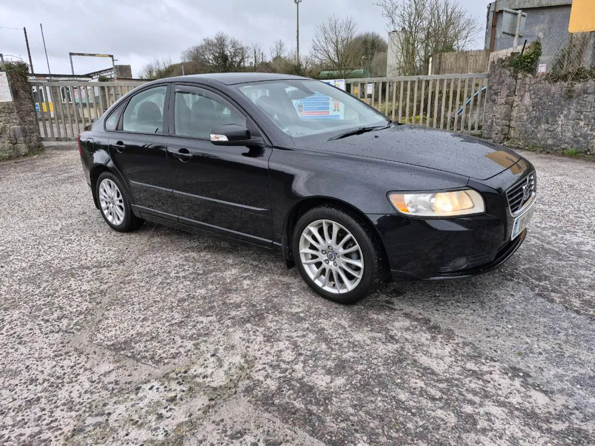Volvo s40 - Image 1