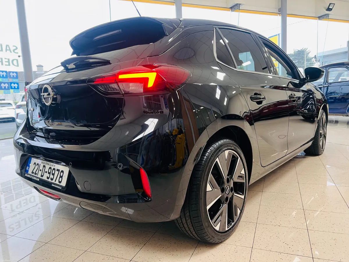 Only 25,000 Kms Top Spec As New Tiny Kms Superb Va - Image 3