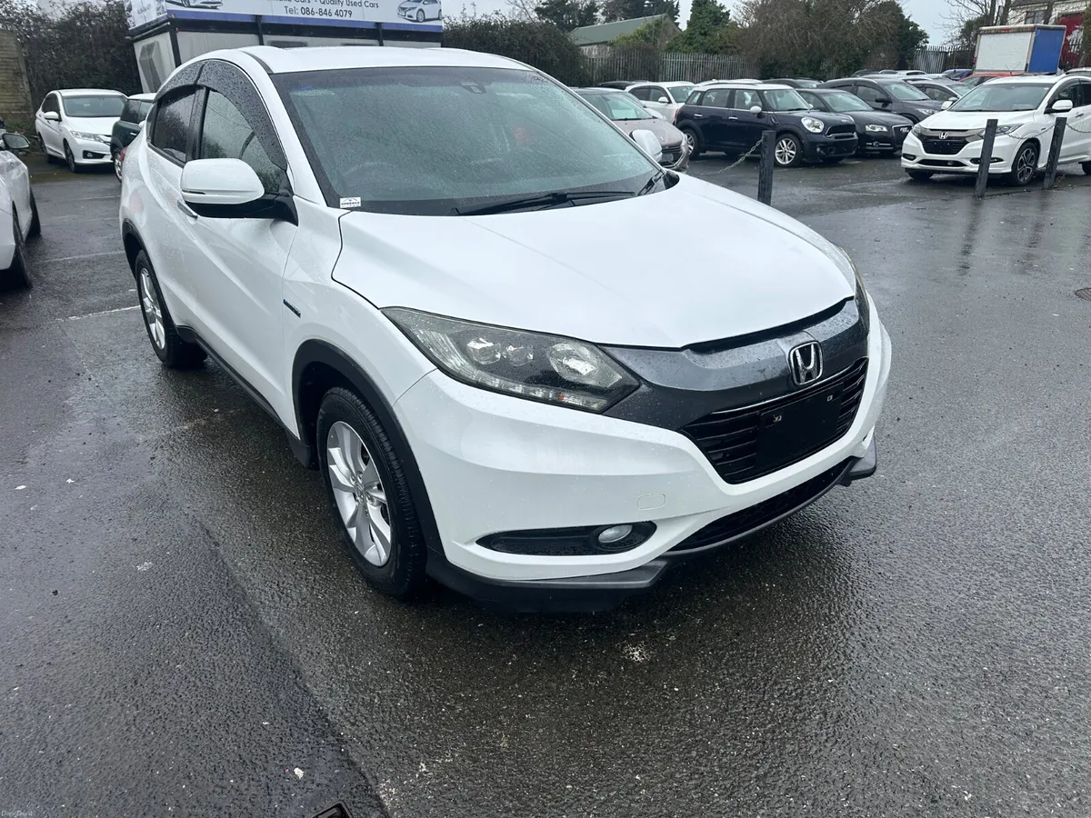 2014 HONDA VEZEL HYBRID 1.5L  AUTOMATIC LOW MILESI - Image 1