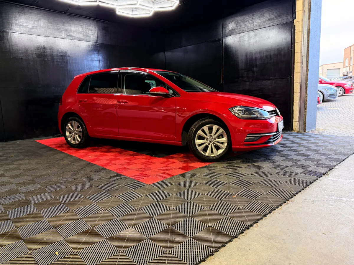 2018 Volkswagen Golf Automatic (Top Spec) - Image 3