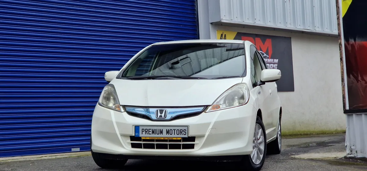 Honda Fit Hybrid Automatic - Image 1