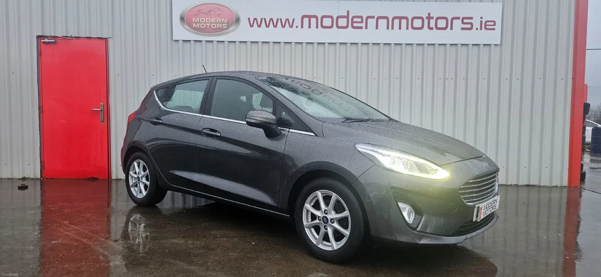 Ford Fiesta zetec petrol 1.1 5dr 84bhp new model - Image 1