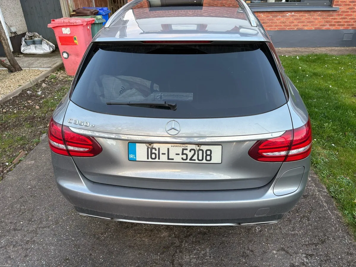 Mercedes C350e Sport Premium Plus - Image 3