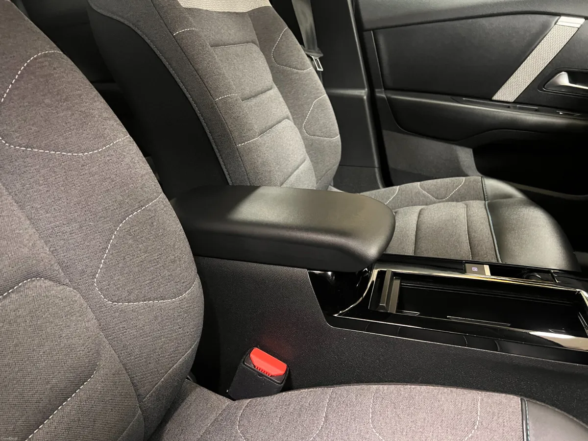 2023 DIESEL High Spec As New Full Service 4 New - Image 4