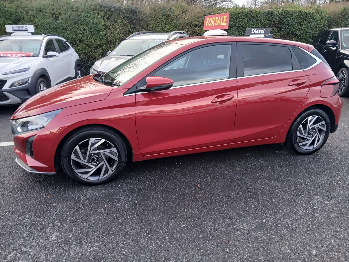 Hyundai i20. 2024  1owner low mileage - Image 2