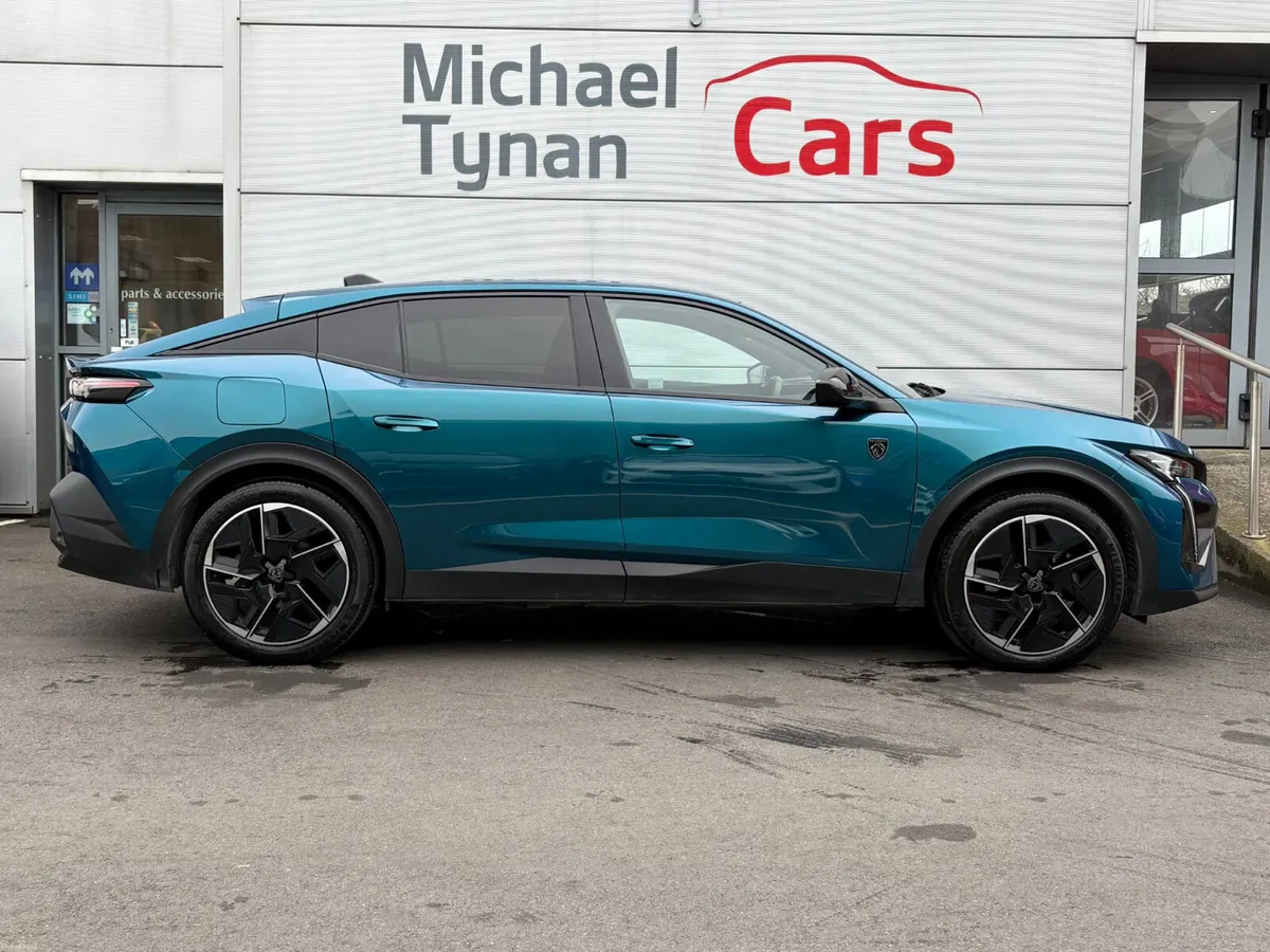 2024 Peugeot 408 GT PHEV, 19” Alloys, CarPlay - Image 4