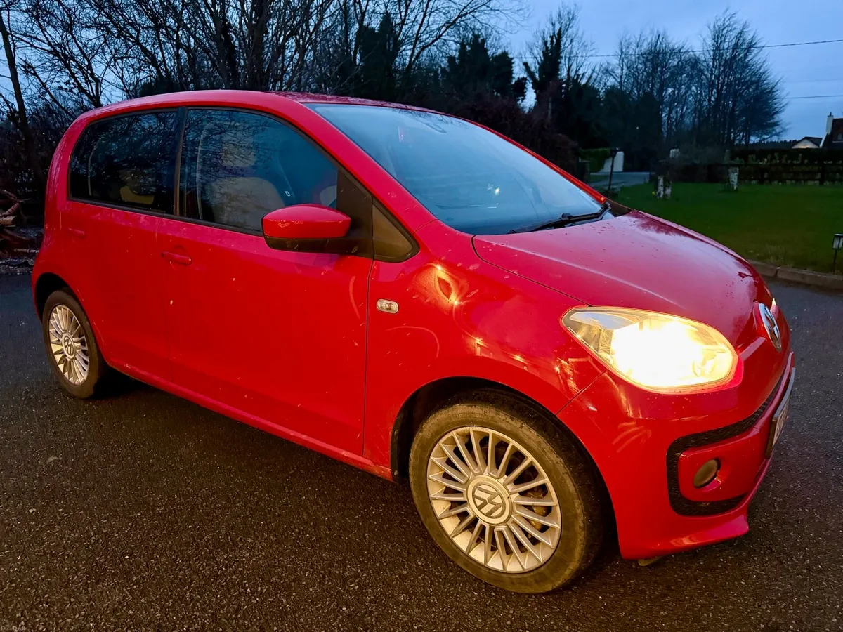 VW UP 1.0 Petrol Automatic Lady Owner - Image 1