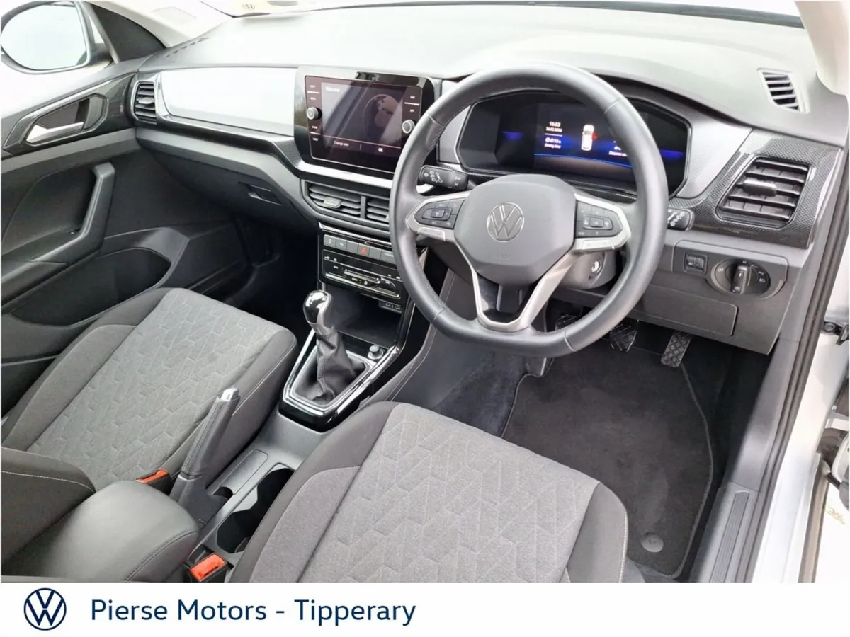 Volkswagen T-Cross T-CROSS LIFE 1.0 TSI M5F 95HP - Image 2
