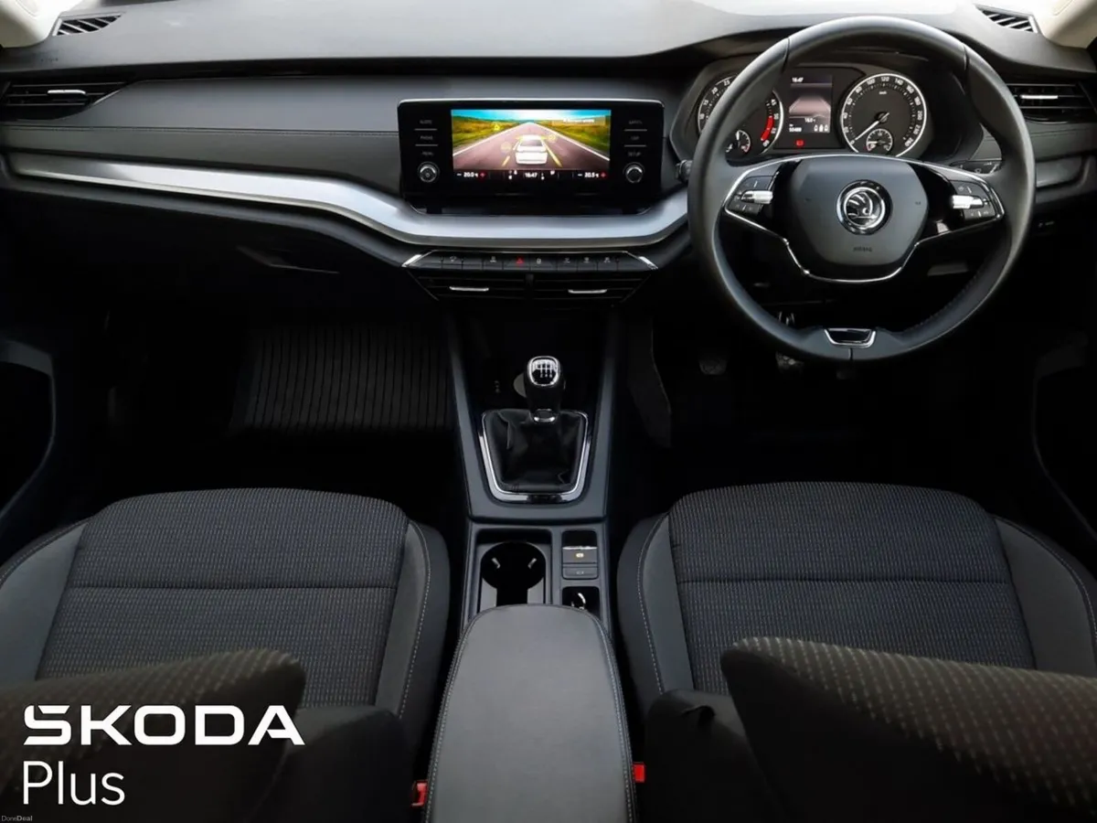 Skoda Octavia **LOW MILEAGE**AMBITION 2.0TDI 115HP - Image 2