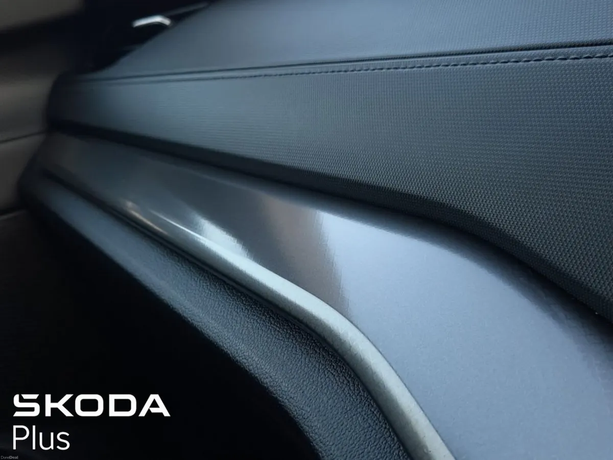 Skoda Octavia **LOW MILEAGE**AMBITION 2.0TDI 115HP - Image 3