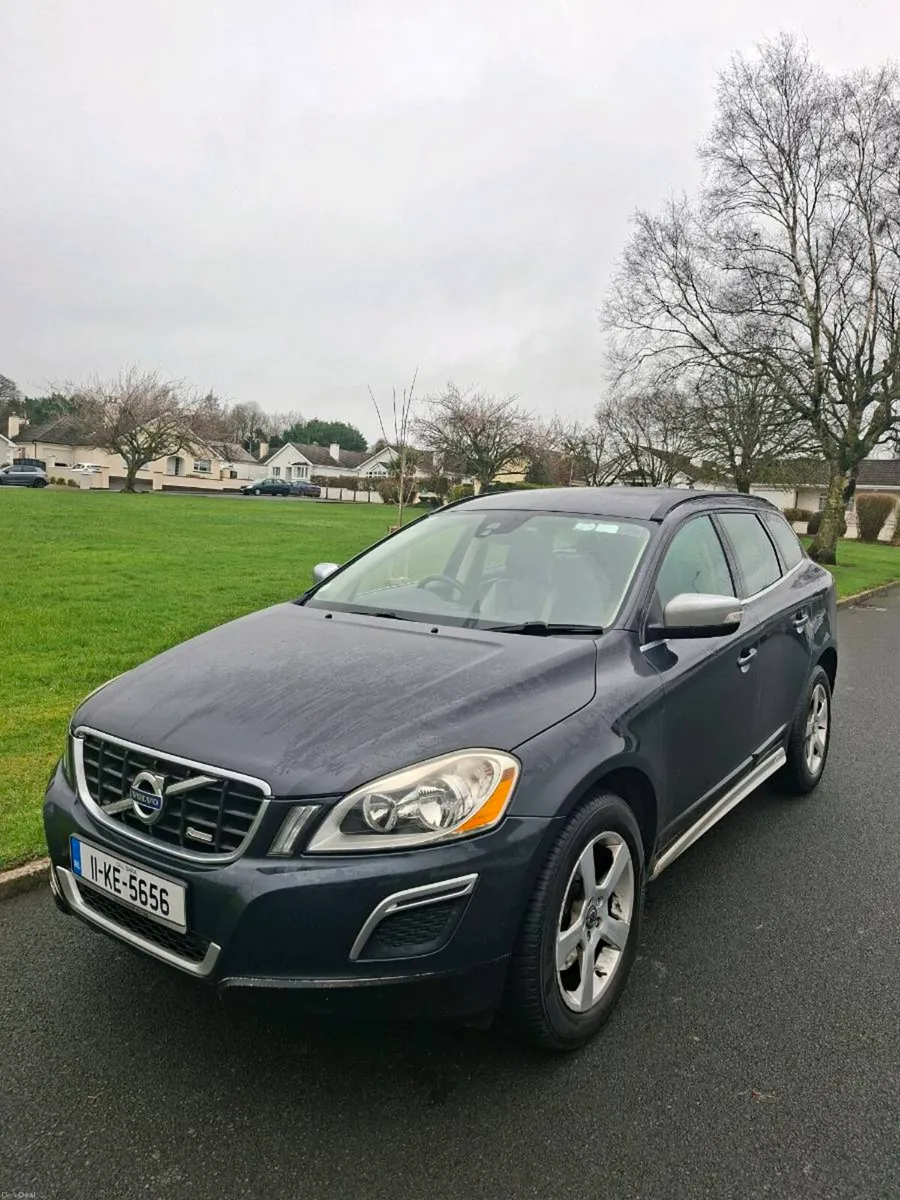 VOLVO XC60 2011 AUTOMATIC - Image 1