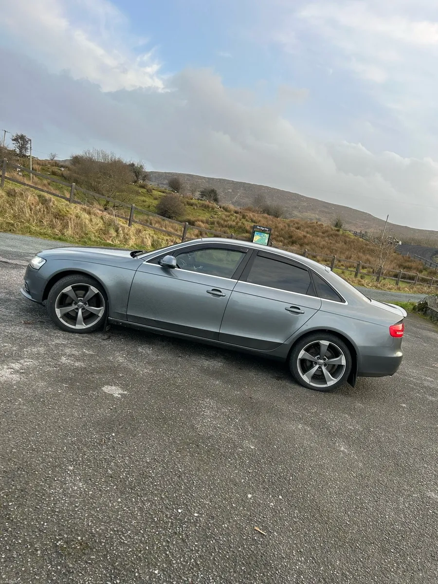 2012 Audi a4 - Image 4