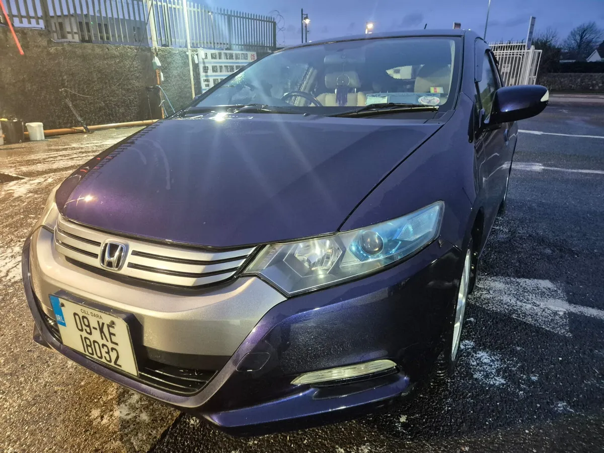 Absolutely  Mint Honda Insight 2009  AUTOMATIC - Image 2