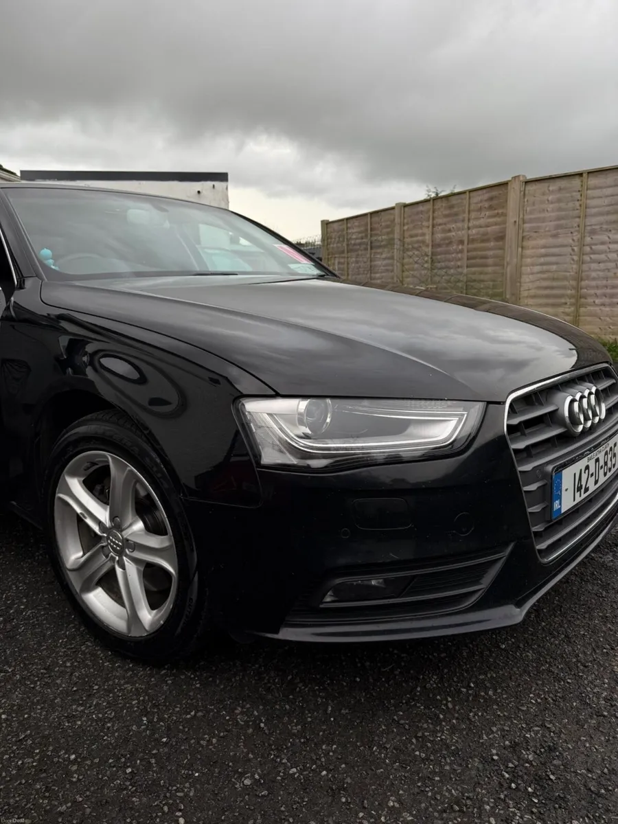 Audi A4 2014 - Image 2