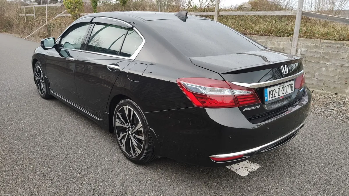 Honda Accord 2.0 Petrol Hybrid Automatic - Image 3