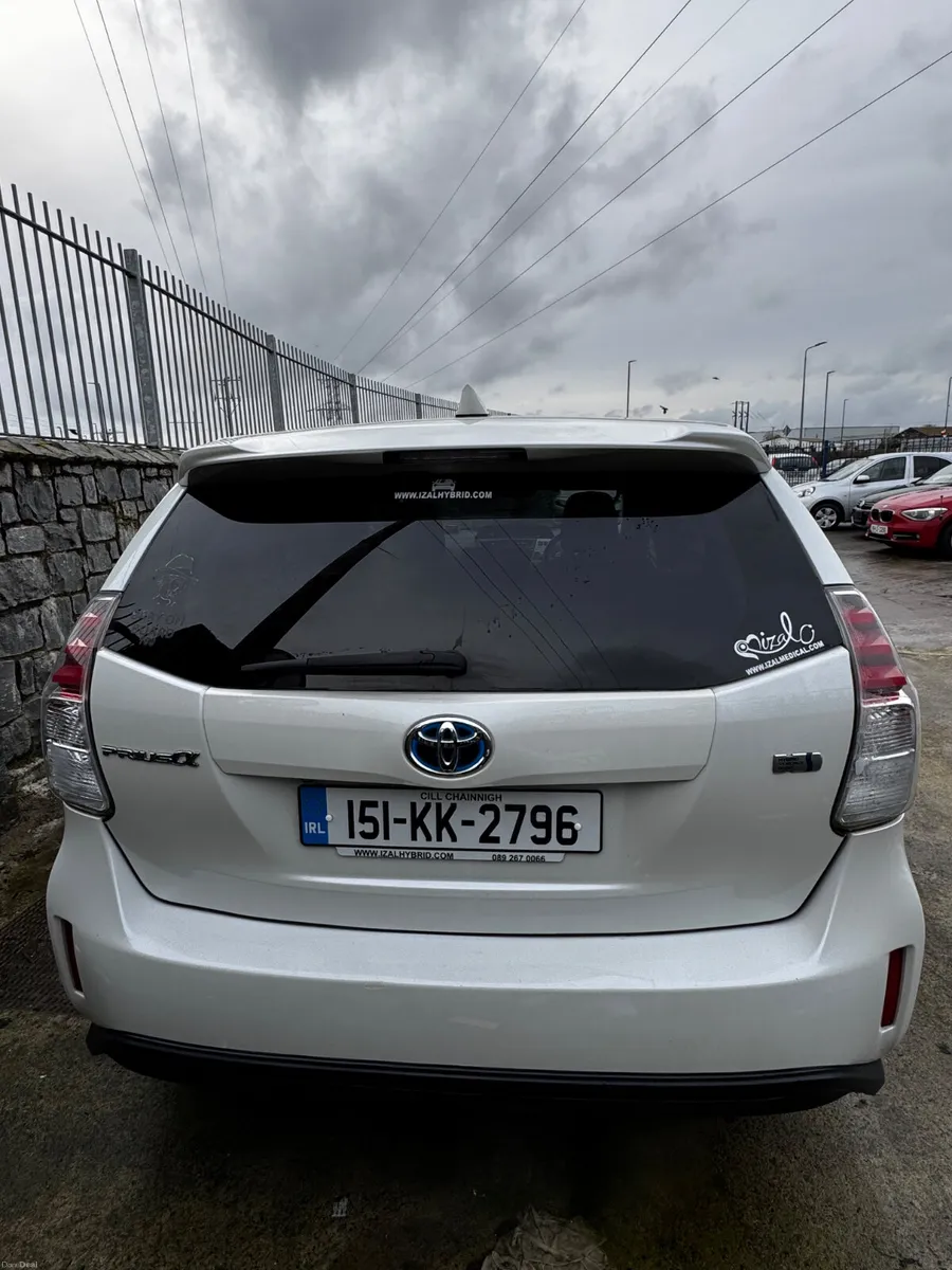 Toyota Prius 2015 - Image 4