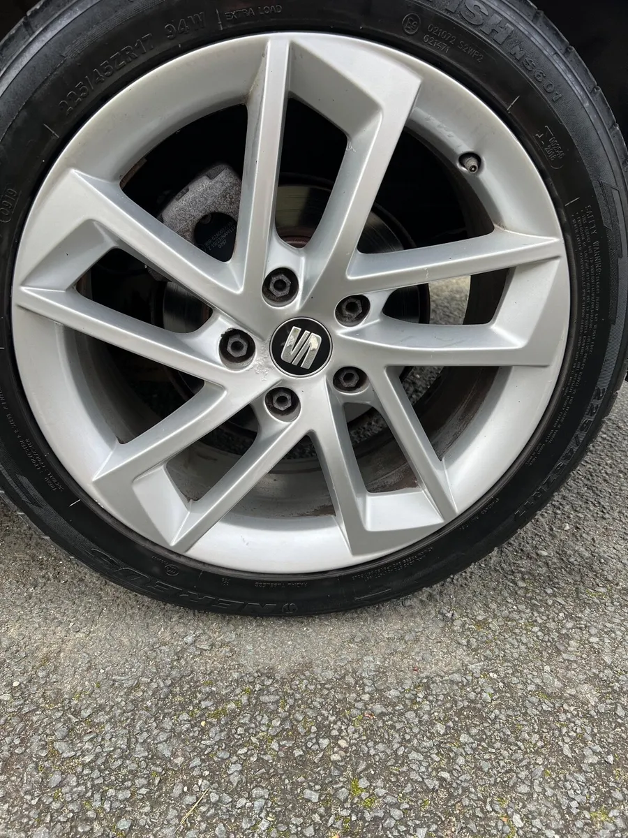 SEAT Leon 2015 - Image 2