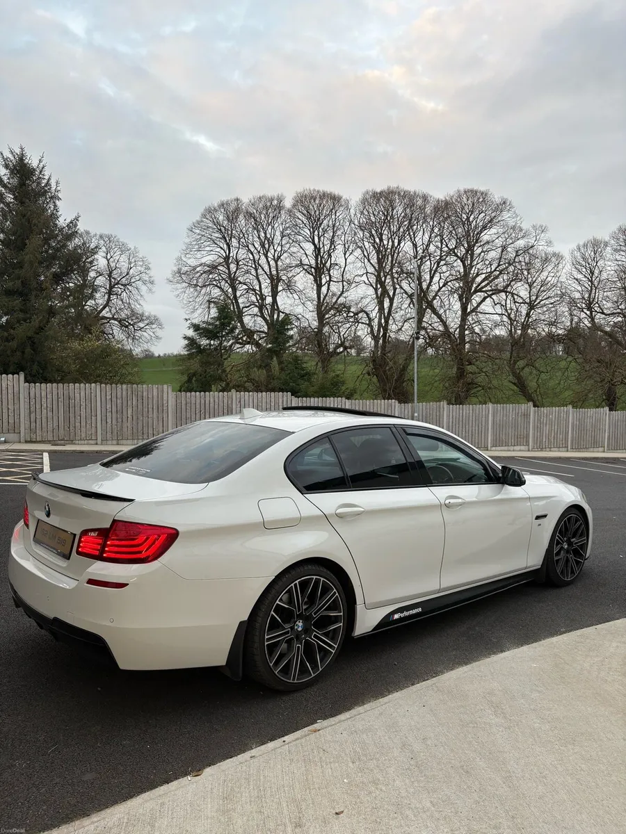 2016 BMW 5 SERIES 520 MSPORT - Image 2