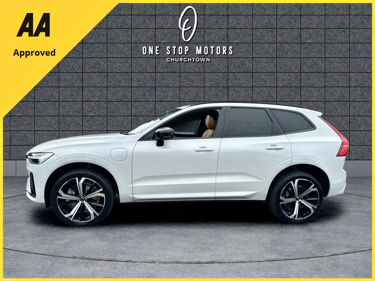 2023 Volvo XC60 T6 ULTIMATE DARK *EVERY EXTRA*26KM - Image 2