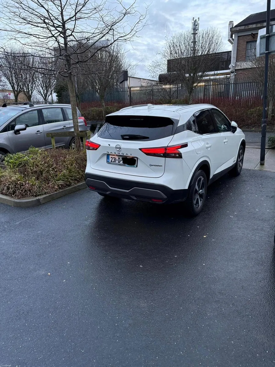 2023 Nissan Qashqai Premium SV E-Power - Image 3