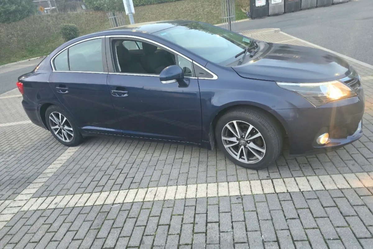 Toyota avensis - Image 2