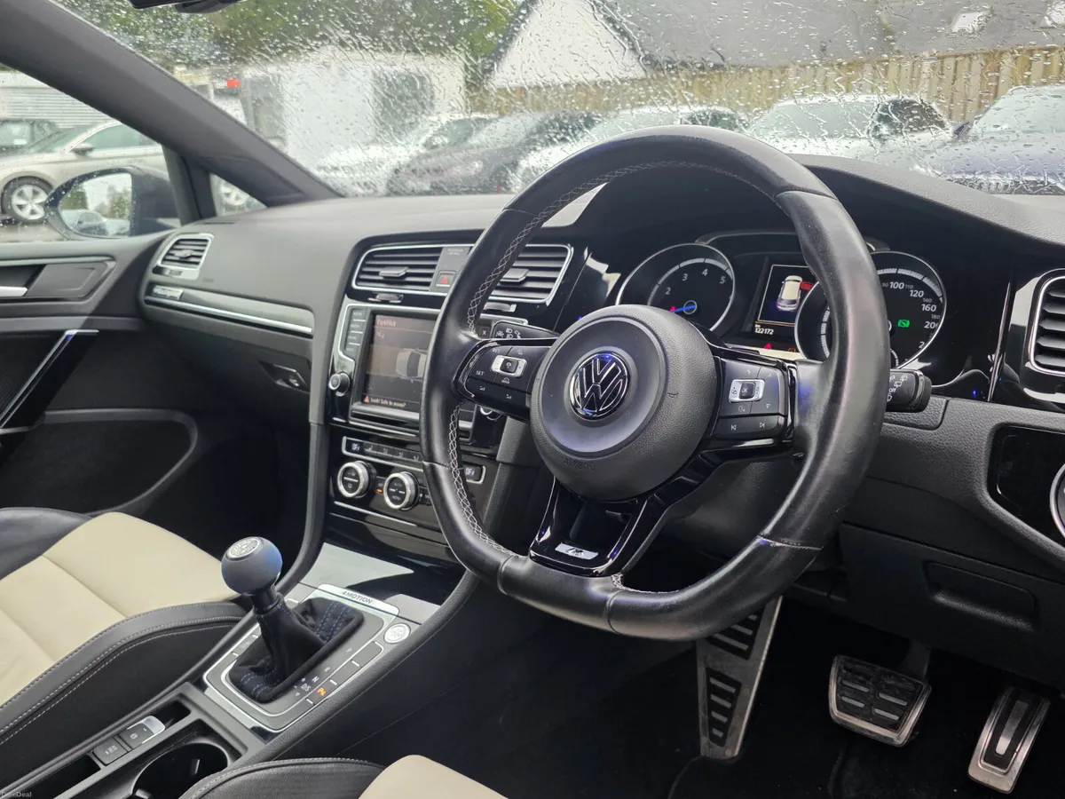 2015 VOLKSWAGEN GOLF R 2.0 TSI 4MOTION 300BHP AUTO - Image 4