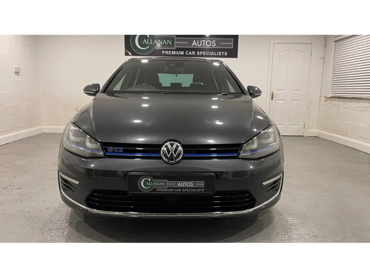 Volkswagen Golf 1.4 TSI GTE NAV  DSG**LEATHER***HI - Image 2
